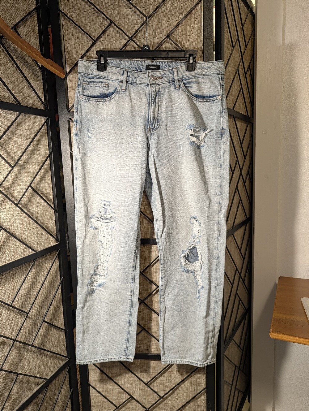 EXPRESS Womens Sz 12 R Boyfriend Mid Rise Ripped Acid Washed Y2K White Label 90s